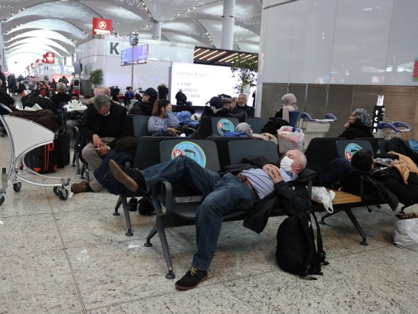 Банкоматы в аэропорту Стамбула