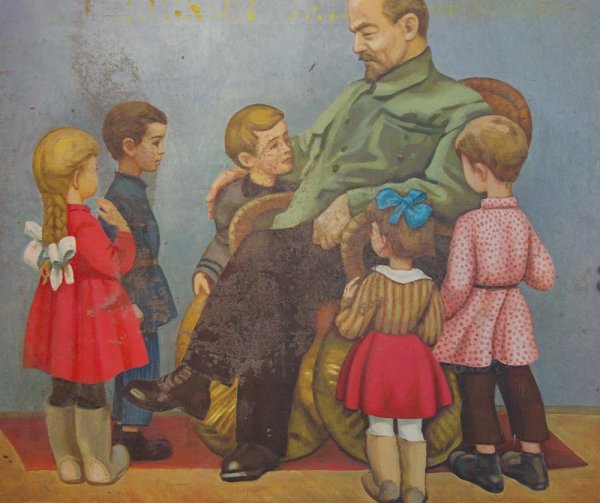 Ленин в окружении детей