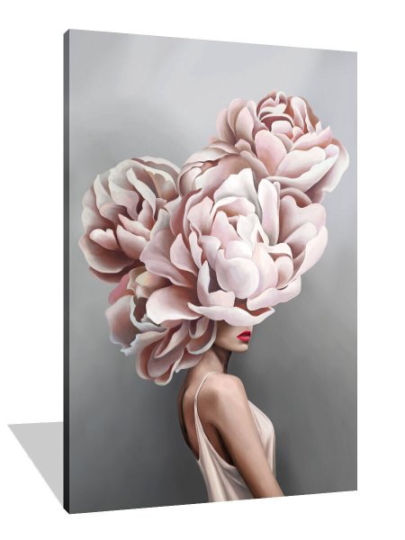 Девушка с пионами на голове