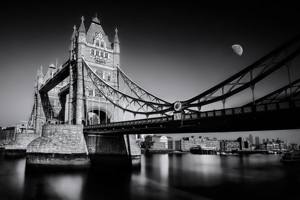Тауэрский мост Лондон черно-белый