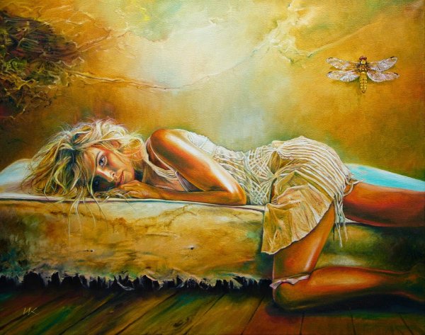 Картина девушка на кровати