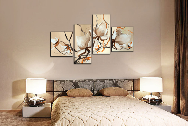 Картины над изголовьем кровати