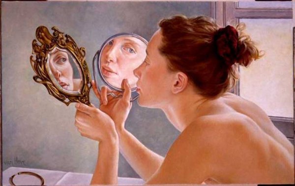 Francine van hove перед зеркалом