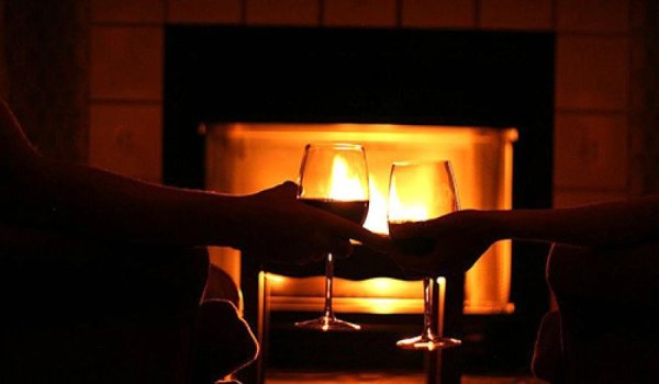 Камин вино романтика