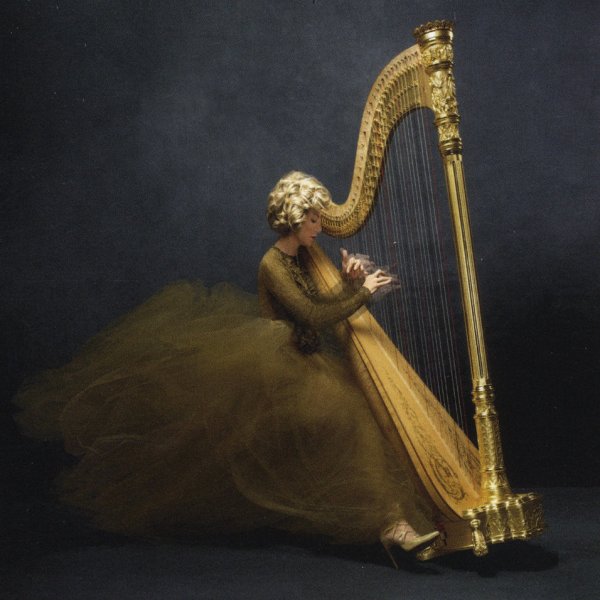 Ангел с арфой