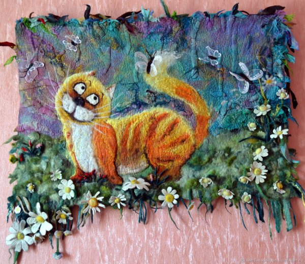 Декоративное панно из шерсти