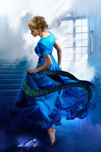 Портрет девочки в голубом платье