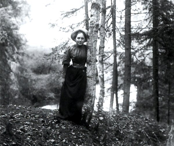 Вера Мамонтова. Абрамцево, 1890 е.