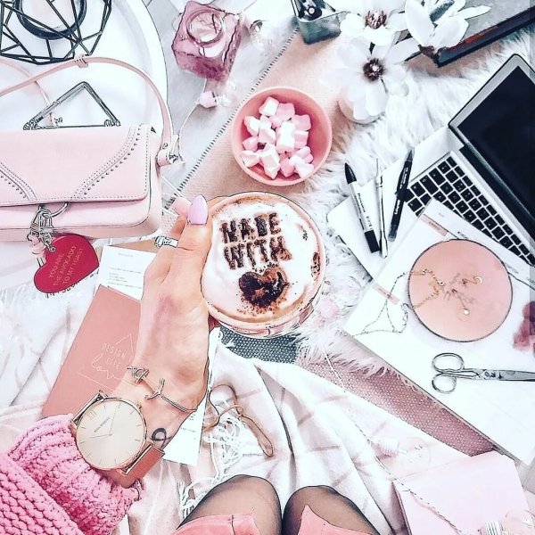 Курящий человек арт