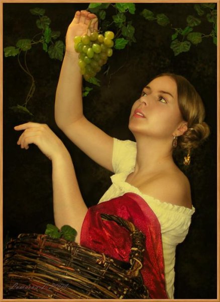 Девушка с виноградом вышивка