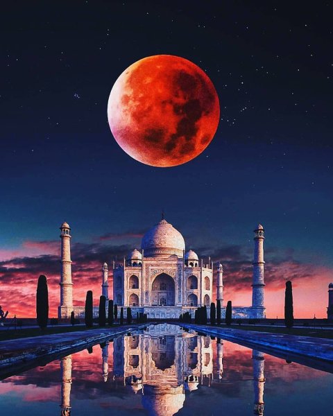 Тадж Махал ночью