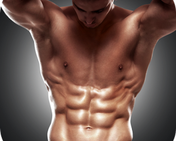 Кубики на животе мужчины