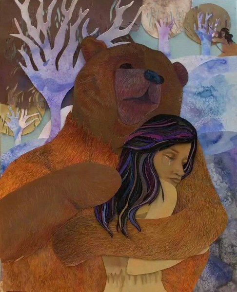 Девочка обнимает медведя