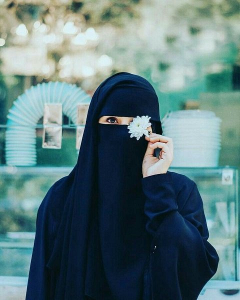 Мусульманка в профиль