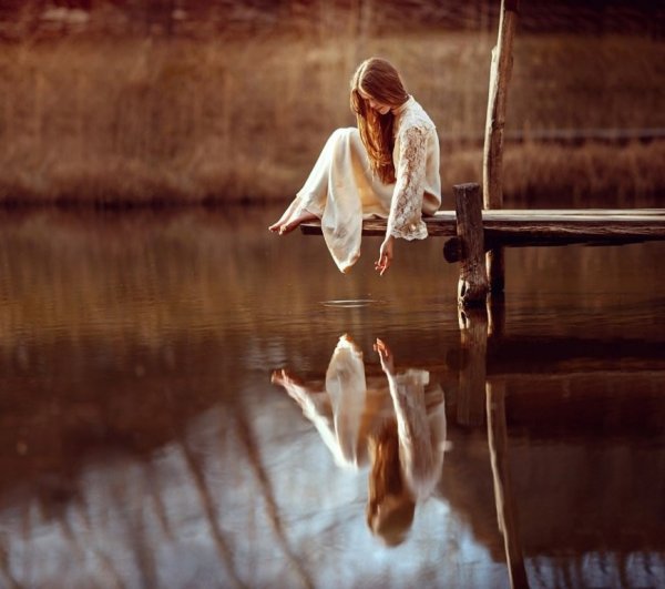 Блондинка на закате