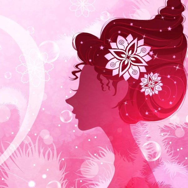 Девушка в шляпке с цветами