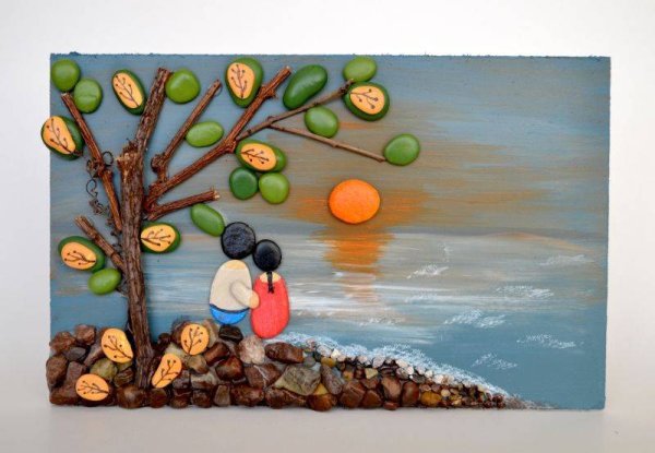 Дерево из гальки