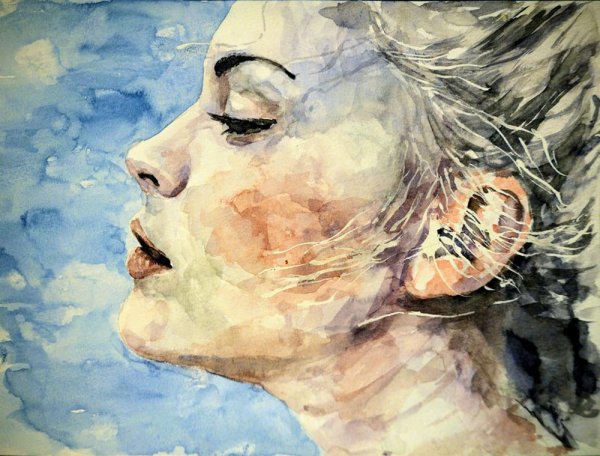 Девушка кричит в темноте