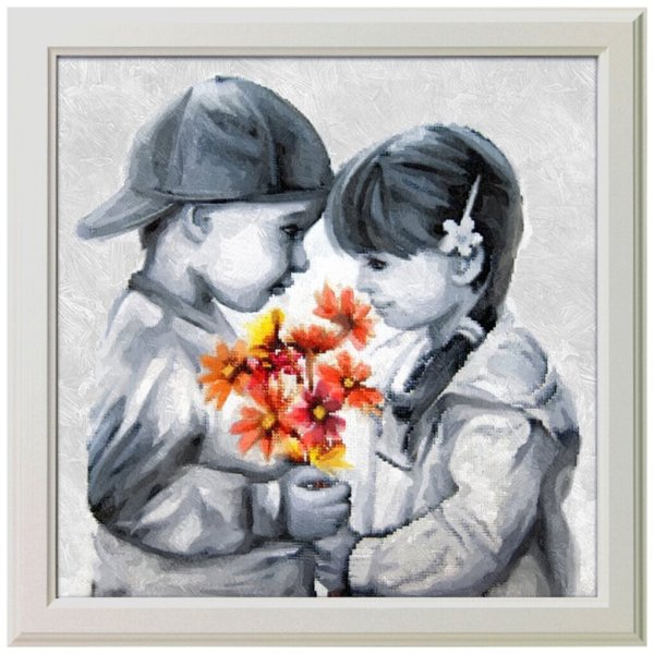 Мальчик дарит девочке цветы