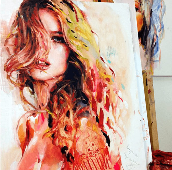 Девушка нарисованная красками