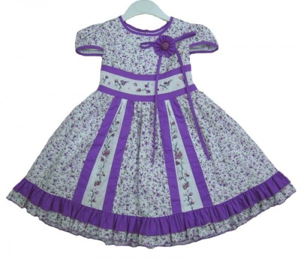 Розовое платье мультяшное