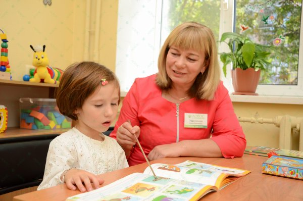 Занятия с логопедом