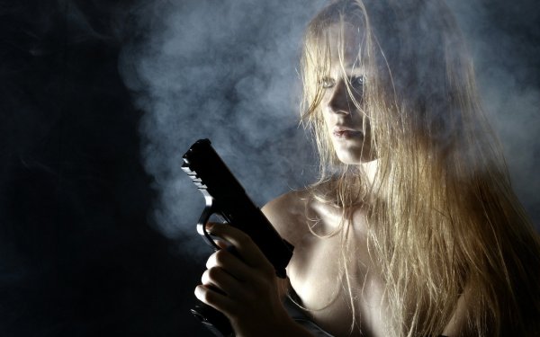 Саммер Глау в джинсах