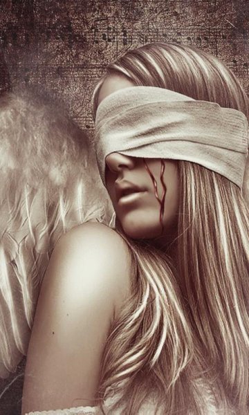 Женщина с повязкой на глазах