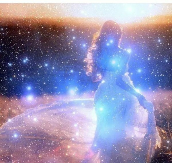 Девушка Вселенная