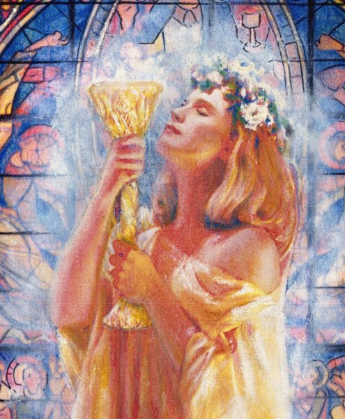 Богиня с чашей в руках