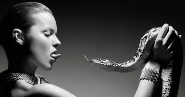 Фотосессия со змеями