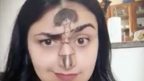 Танец бровями