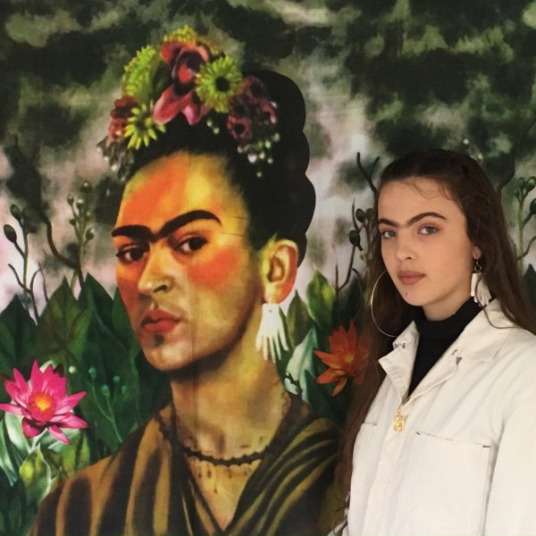 Фрида Кало с монобровью