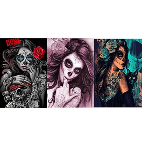 Девушка с черепом на палке