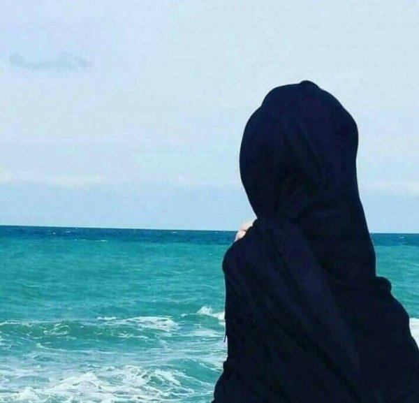 Мусульманка со спины