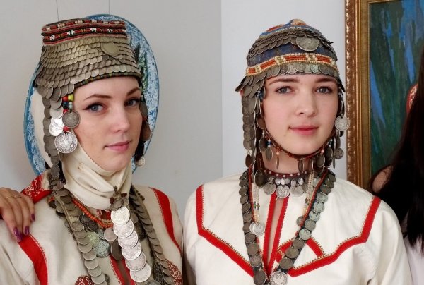 Кокошник Мордовский Мокша