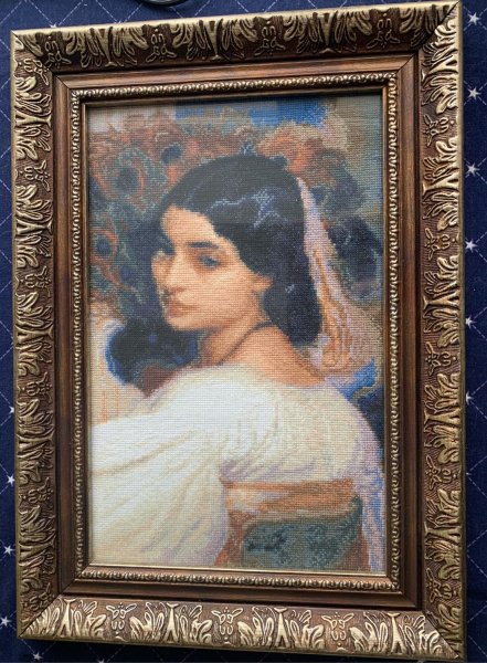 Павония Лейтон