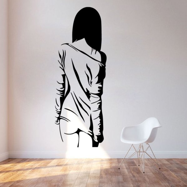 Силуэт на стене