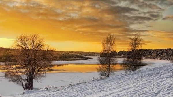 Зимний закат на реке