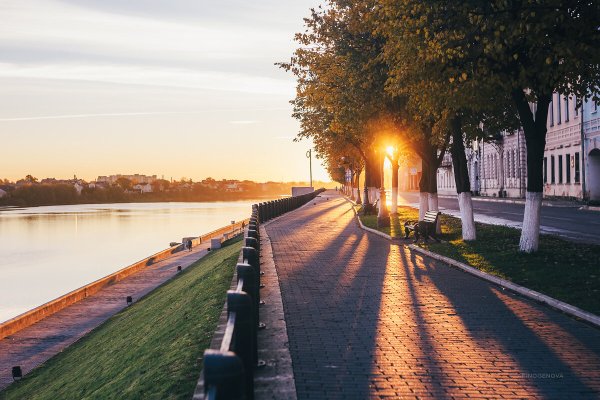 Тверская набережная Тверь осенью