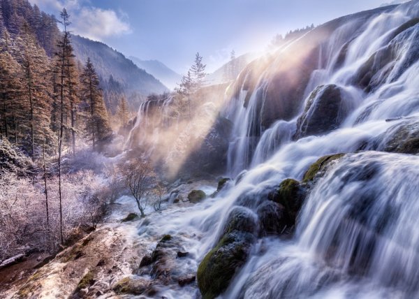 Горы лес водопад