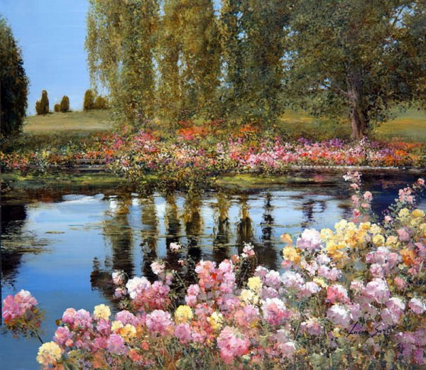 Красивые цветы у моря