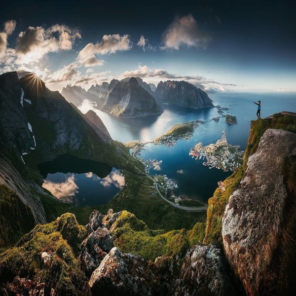 Фьорд Исландии гора