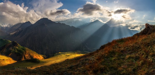 Горы Северная Осетия панорама