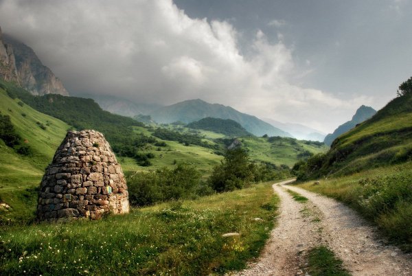 Пейзаж горы Северная Осетия