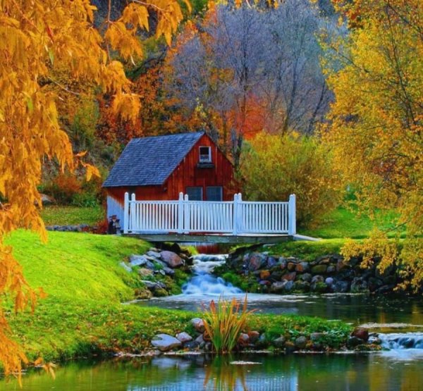 Осенний дом