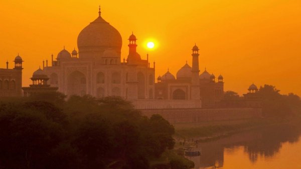 Тадж-Махал на закате Индия