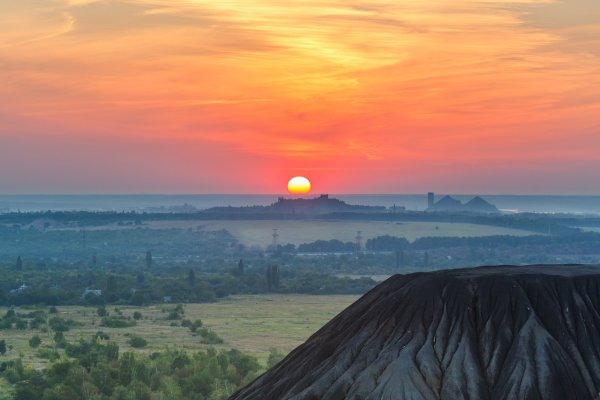 Терриконы Донбасса закат