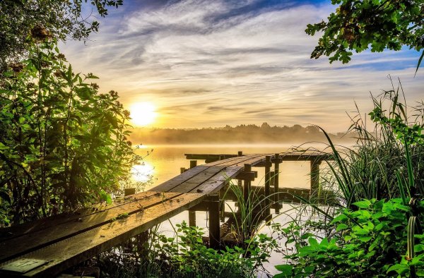 Река мостки рассвет деревня