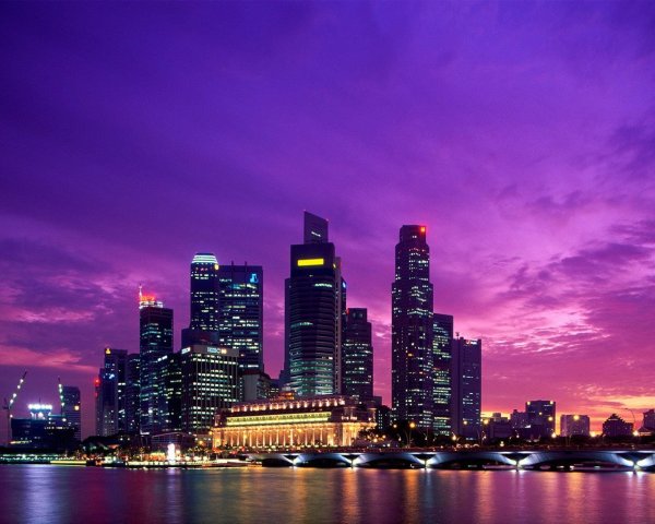 Фиолетовый город